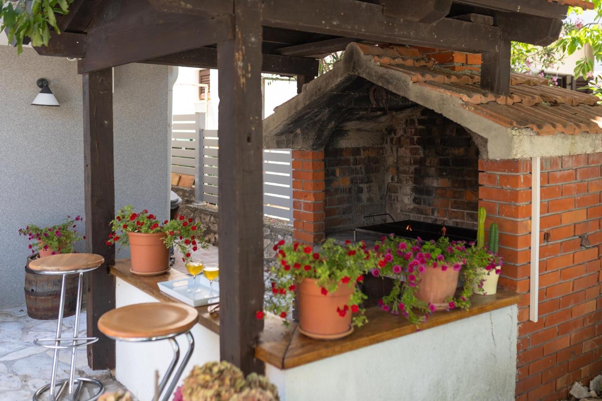 Pansion Pirat Bed and Breakfast Petrcane Buitenkant foto
