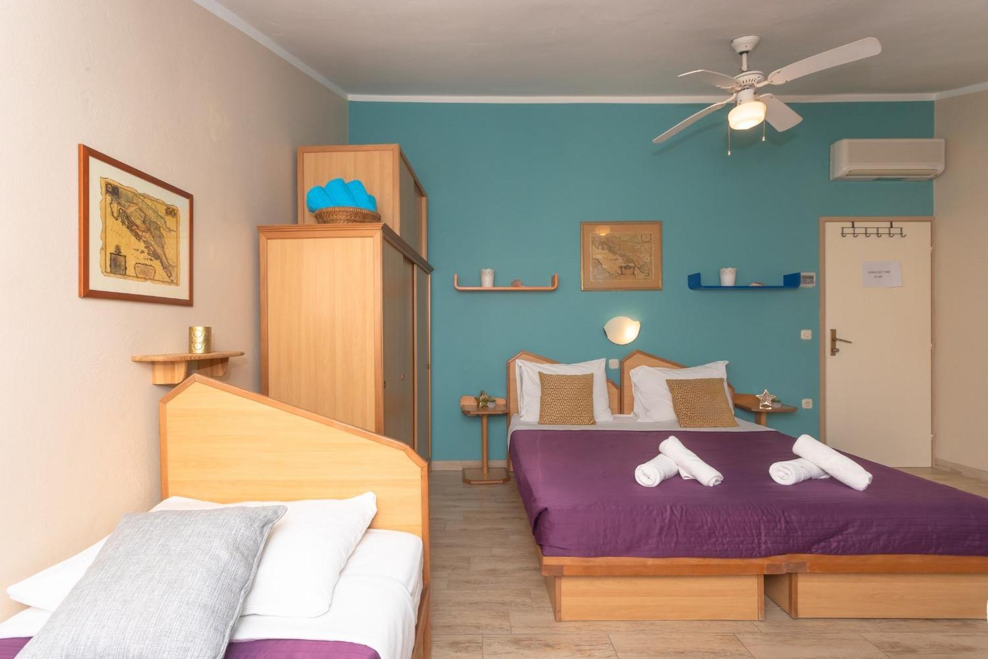 Pansion Pirat Bed and Breakfast Petrcane Kamer foto