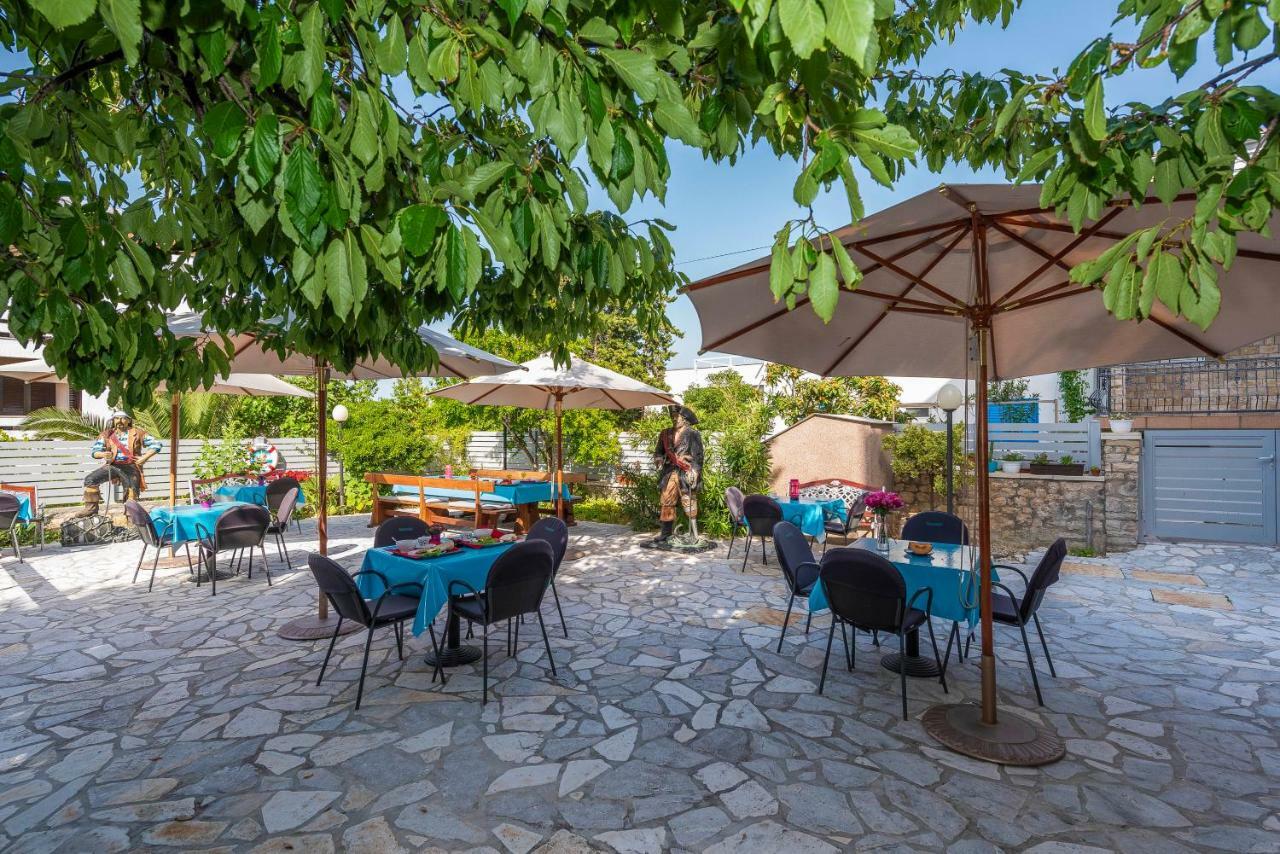 Pansion Pirat Bed and Breakfast Petrcane Buitenkant foto