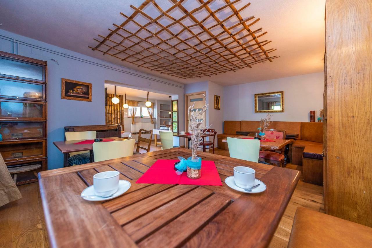 Pansion Pirat Bed and Breakfast Petrcane Buitenkant foto